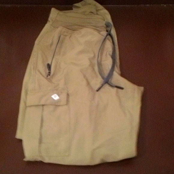 Athletic pants - Picture 1 of 1